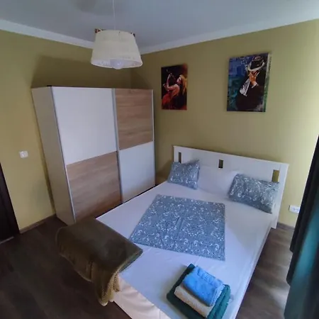Apartament 2 In *